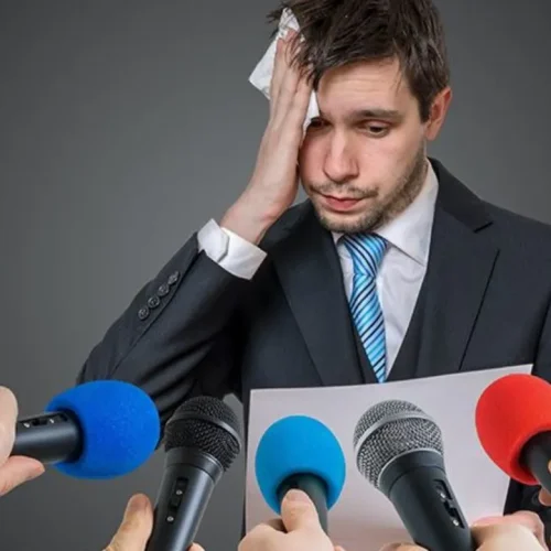 Cómo Vencer el Miedo Escénico y Hablar con Confianza